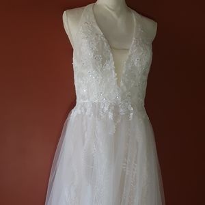 DAVID'S BRIDAL (DB) SIZE 10 DRESS
